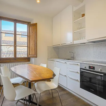 Borgo Tegolaio Terrace Apartment Florence