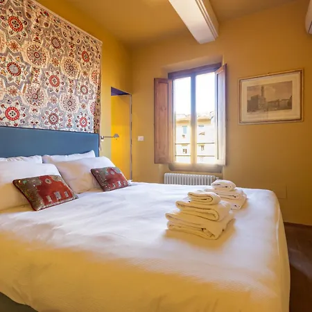 Borgo Tegolaio Terrace Apartment Florence