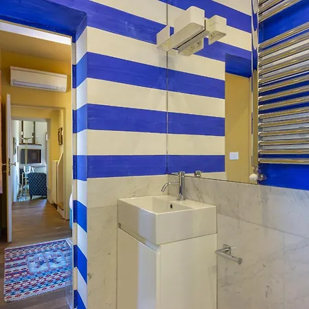 Borgo Tegolaio Terrace Apartment