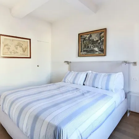 Borgo Tegolaio Terrace Apartment